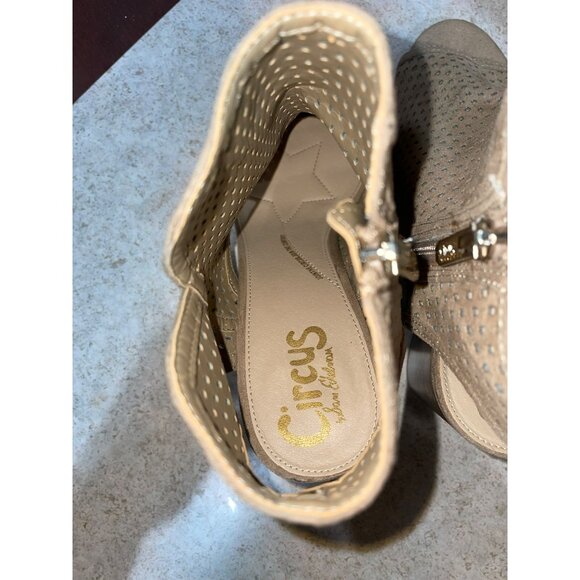 Circus By Sam Edelman Perforated Beige Open-Toe Block Heel Sandals Size 9.5M - Picture 4 of 9